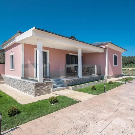 Sonny 2 Bedroom House Apartamento Koukounaria
