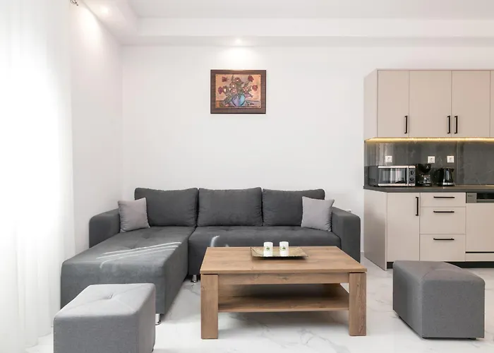 Sonny 2 Bedroom House Apartmán *