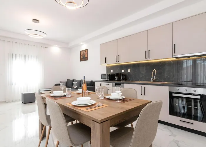 Sonny 2 Bedroom House * Koukounaria