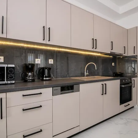 Sonny 2 Bedroom House Apartment