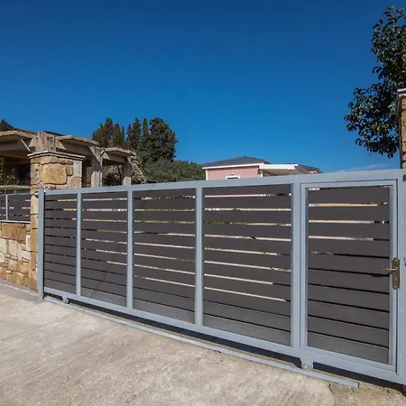 Sonny 2 Bedroom House * Koukounariá